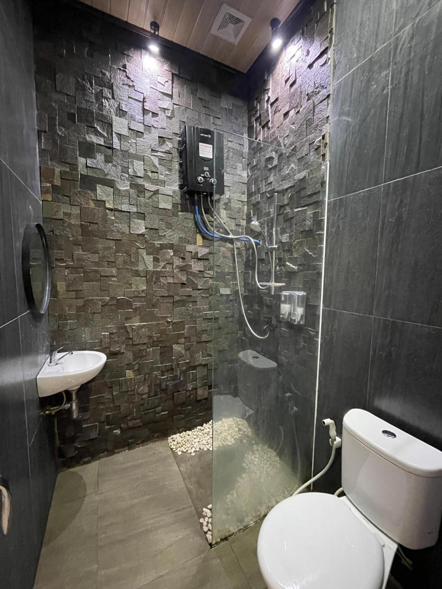 Pojok Kahyangan Homestay And Cabin Kejajar Екстериор снимка