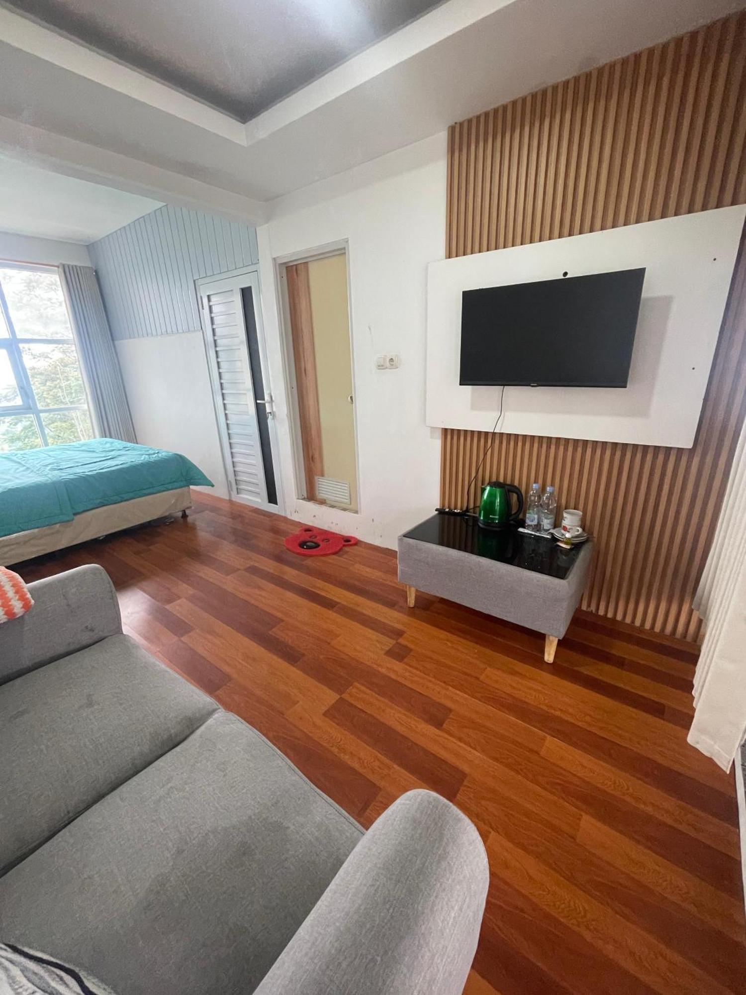 Pojok Kahyangan Homestay And Cabin Kejajar Екстериор снимка